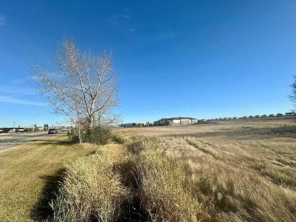 7405 48 Avenue Camrose AB T4V2T4
