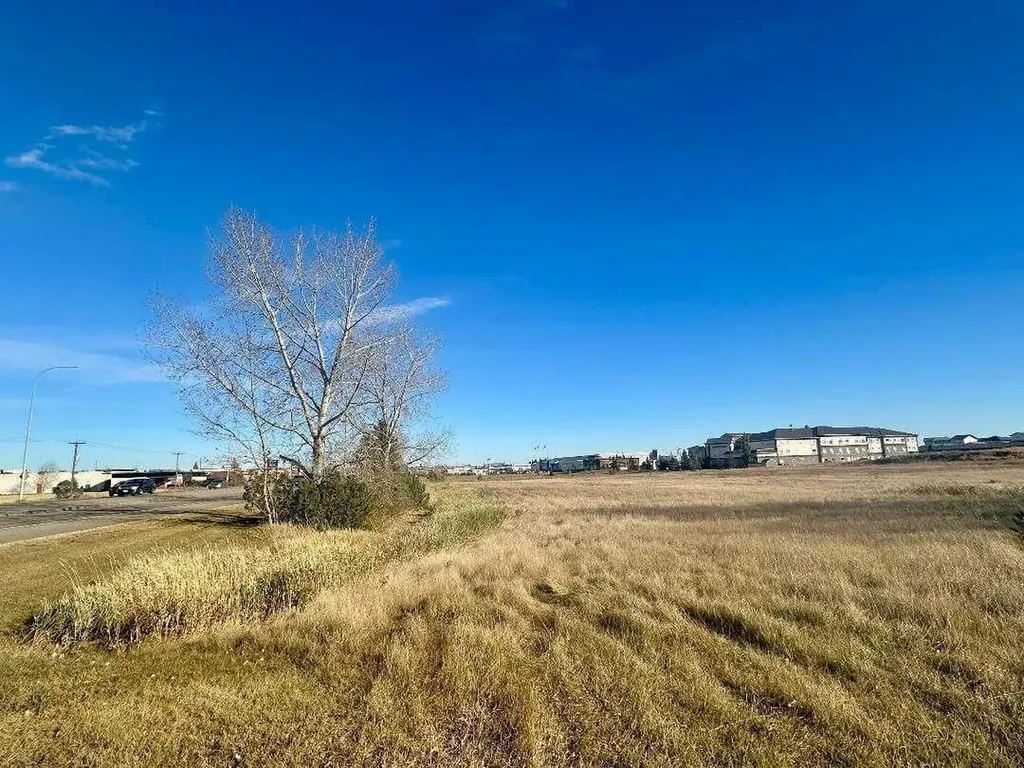 7405 48 Avenue Camrose AB T4V2T4