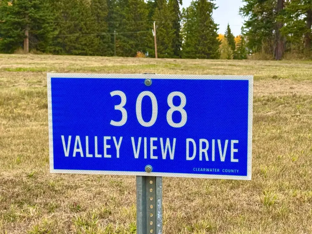 308 Valley View Drive Rural Clearwater County AB T4T 1A7