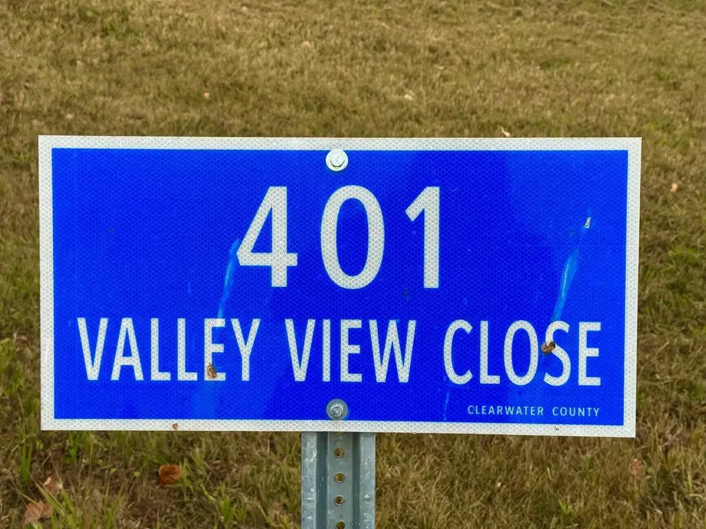 401 Valley View Close Rural Clearwater County AB T4T 1A7