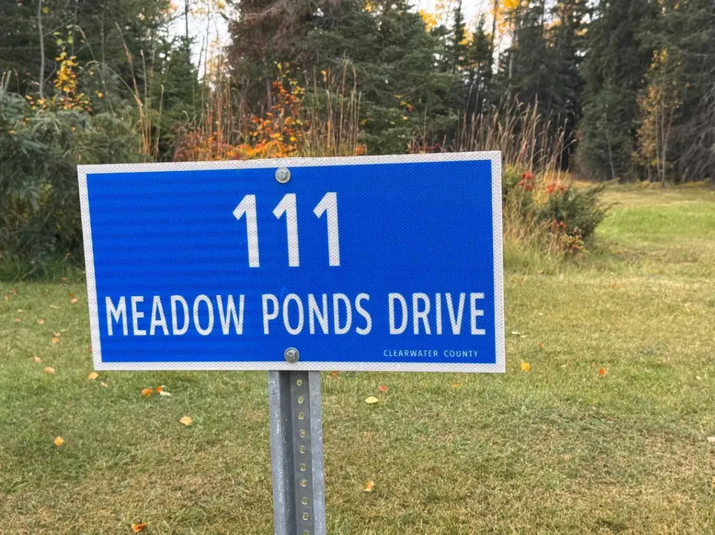 111 Meadow Ponds Drive Rural Clearwater County AB T4T 1A7