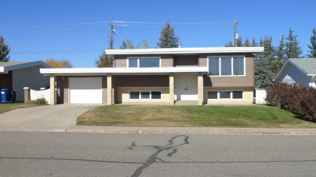 Fort Macleod AB, 645 26 Street