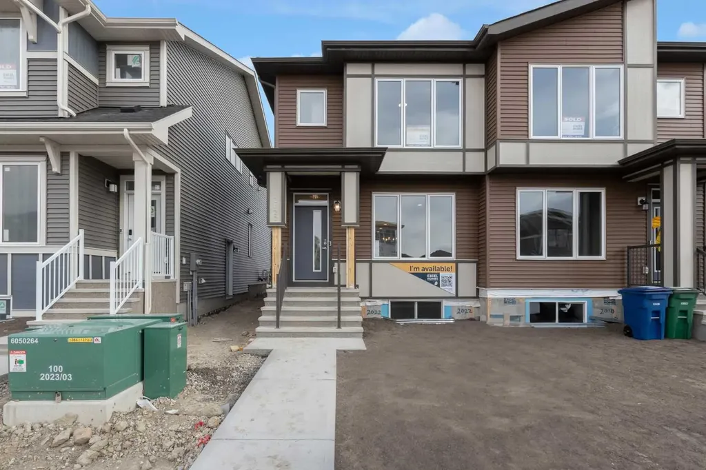 2022 Cobblebrook Crescent SW Airdrie AB T4B 5X1
