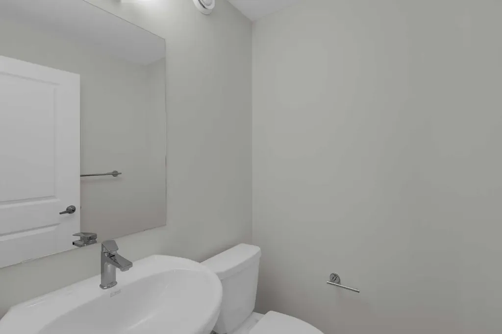 2022 Cobblebrook Crescent SW Airdrie AB T4B 5X1