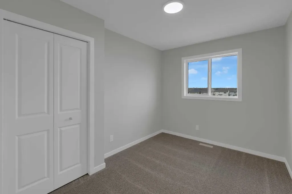 2022 Cobblebrook Crescent SW Airdrie AB T4B 5X1