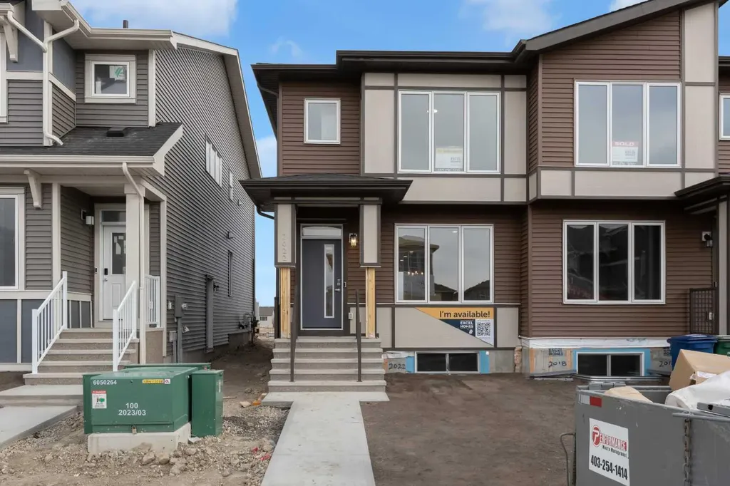 2022 Cobblebrook Crescent SW Airdrie AB T4B 5X1
