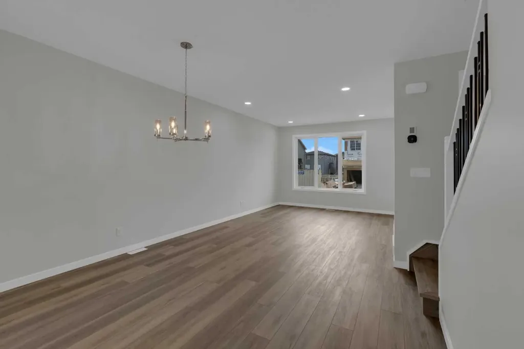 2022 Cobblebrook Crescent SW Airdrie AB T4B 5X1