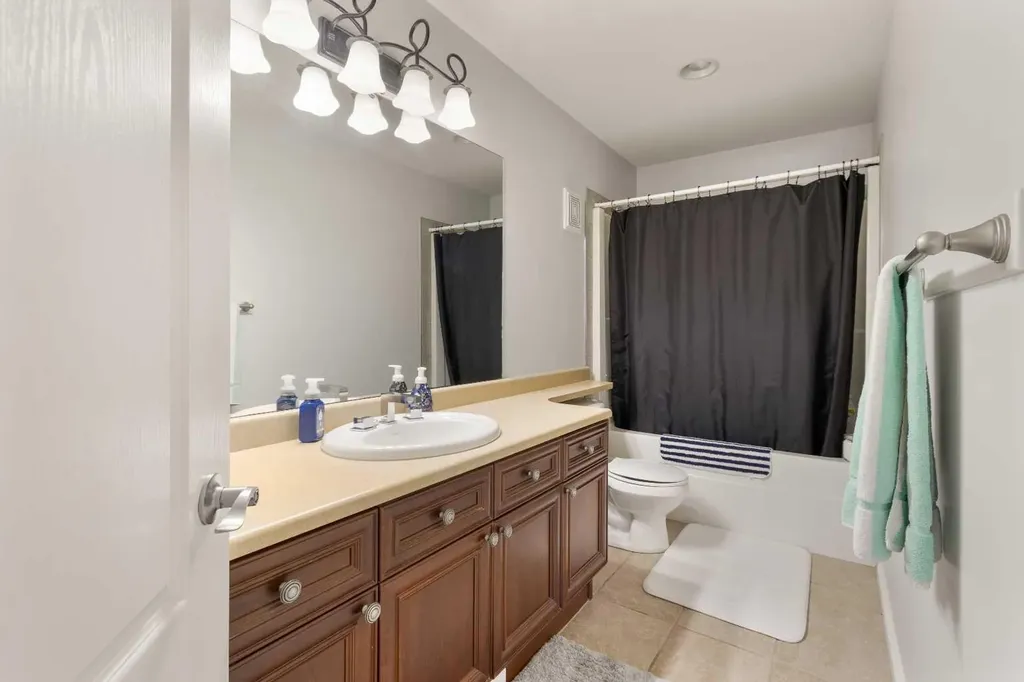 3905 44a Avenue Drayton Valley AB T7A 1V9