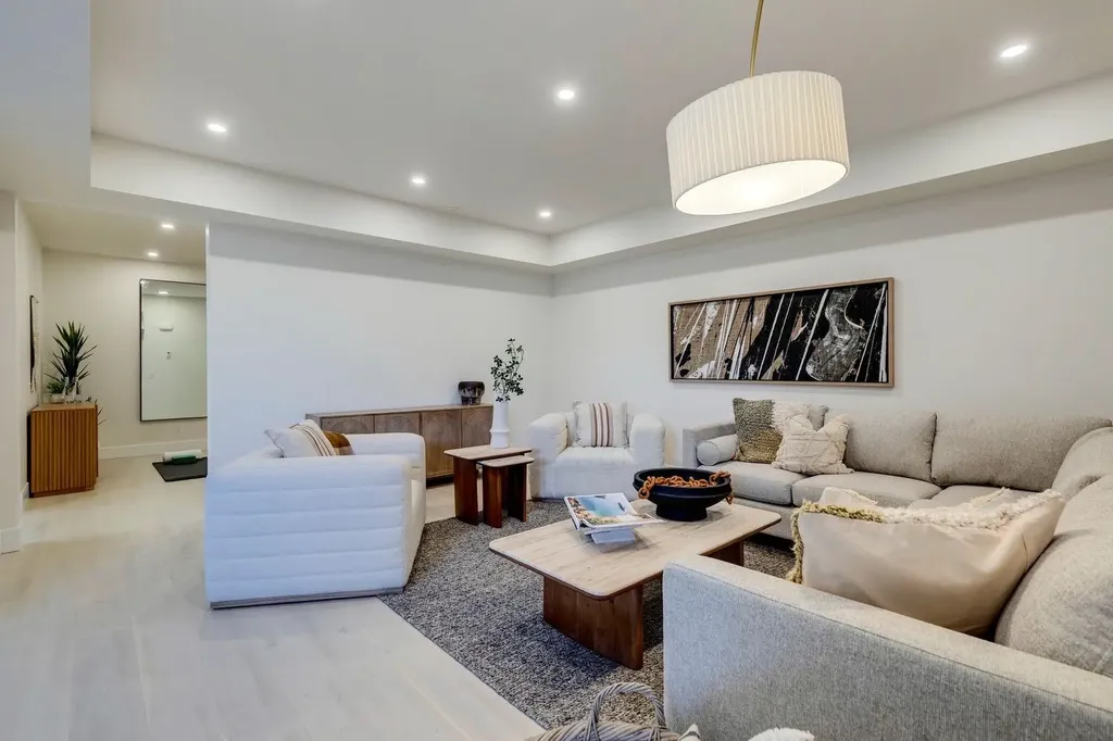 8 Calais Lane SW Calgary AB T3E 7K1