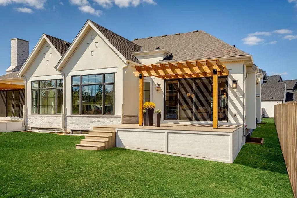8 Calais Lane SW Calgary AB T3E 7K1