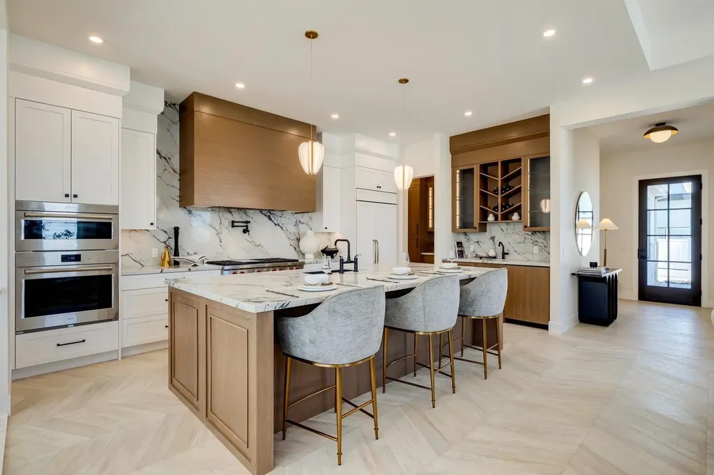 8 Calais Lane SW Calgary AB T3E 7K1