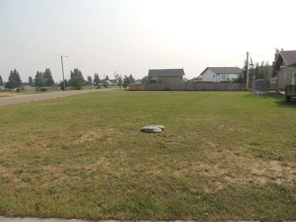 411 6th Street N Marwayne AB T0B 2X0
