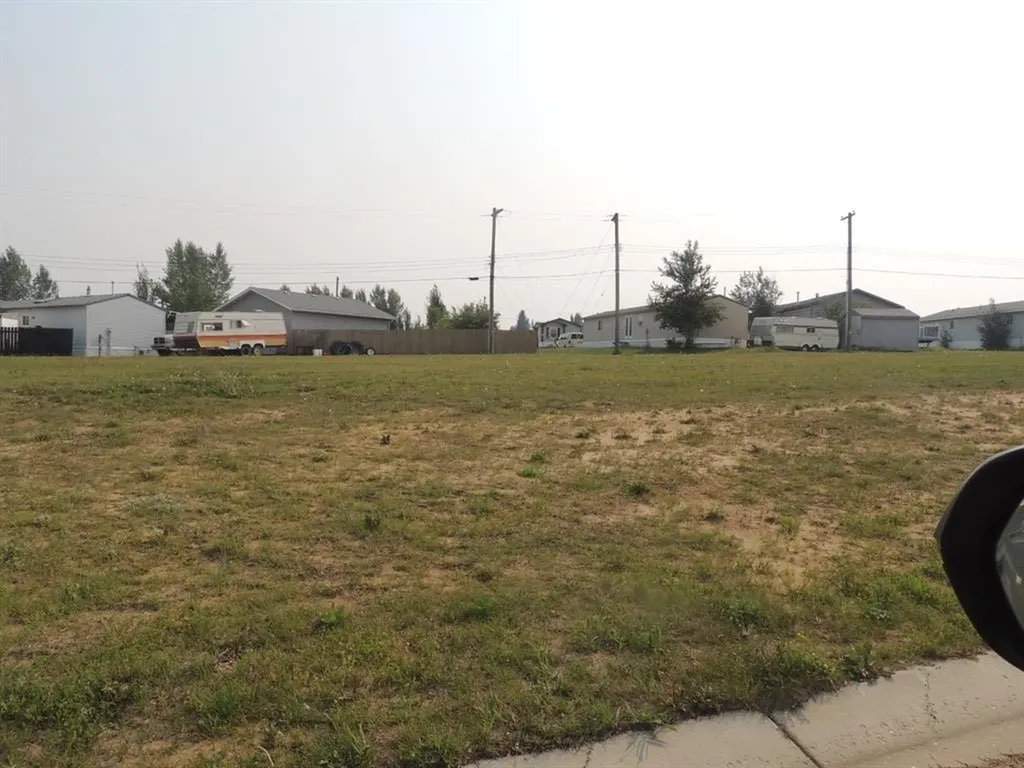 407 6th Street N Marwayne AB T0B 2X0