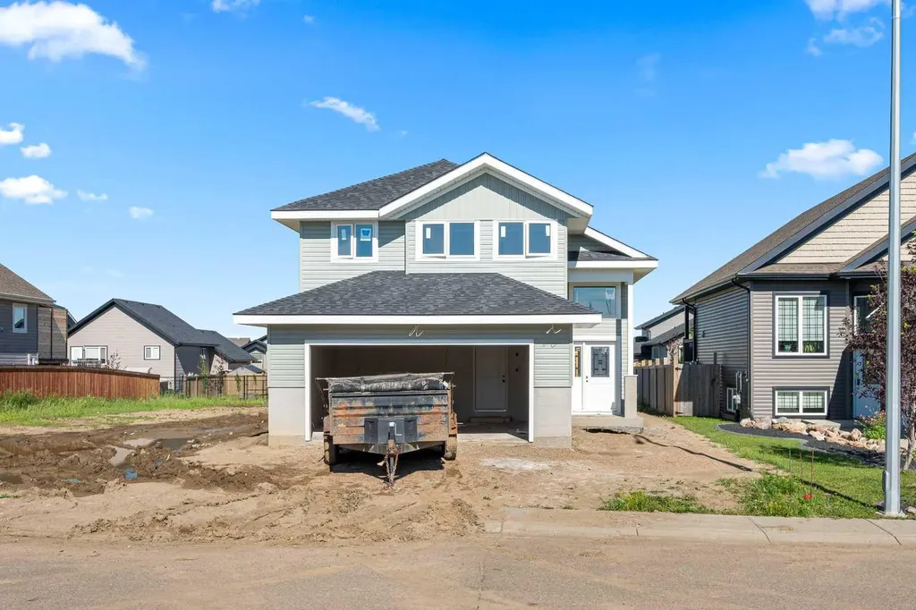 3705 42 Avenue Lloydminster SK S9V 2K4