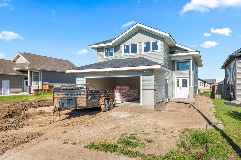 3705 42 Avenue Lloydminster SK S9V 2K4