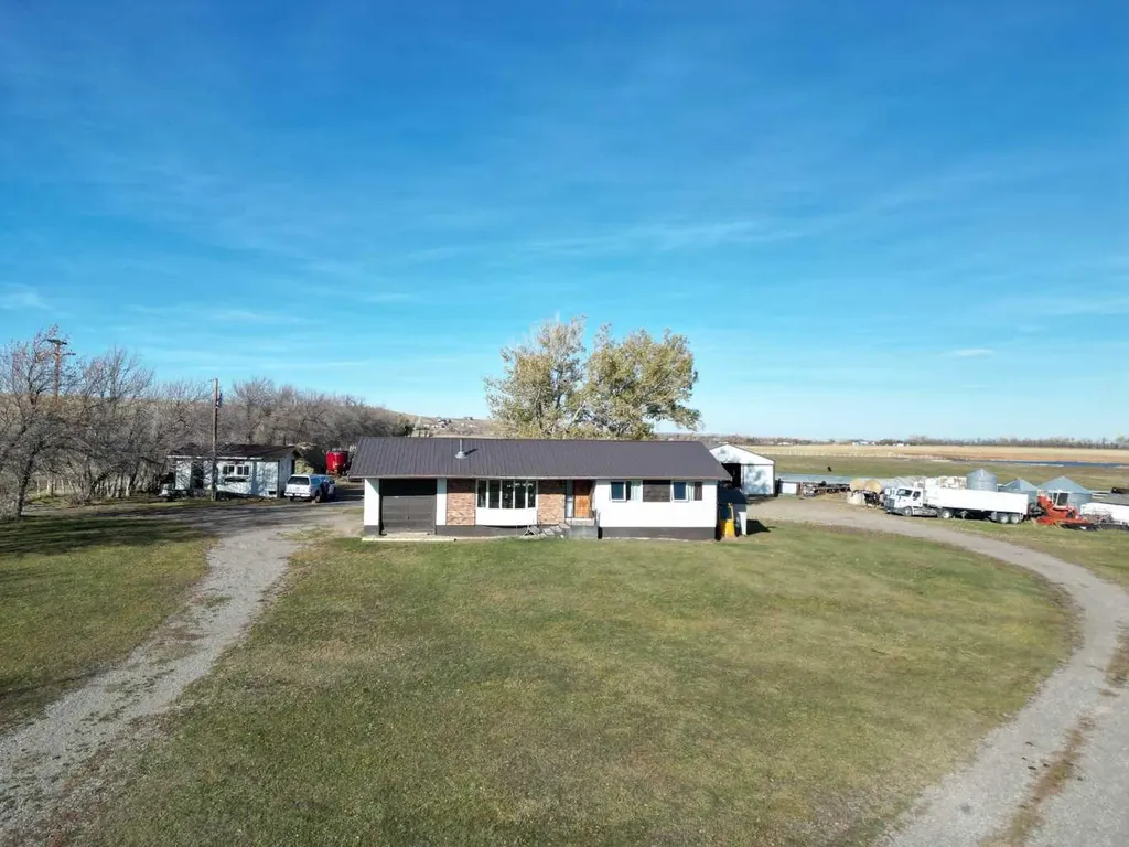 275083 Twp Road 41 Hill Spring AB T0K 1E0