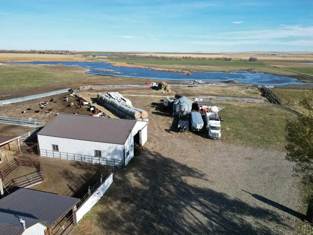 275083 Twp Road 41 Hill Spring AB T0K 1E0