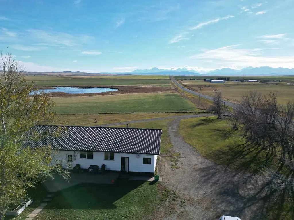 275083 Twp Road 41 Hill Spring AB T0K 1E0