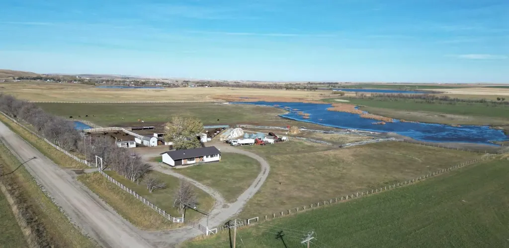 275083 Twp Road 41 Hill Spring AB T0K 1E0