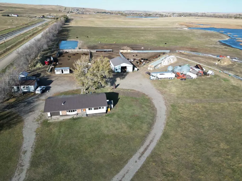 275083 Twp Road 41 Hill Spring AB T0K 1E0