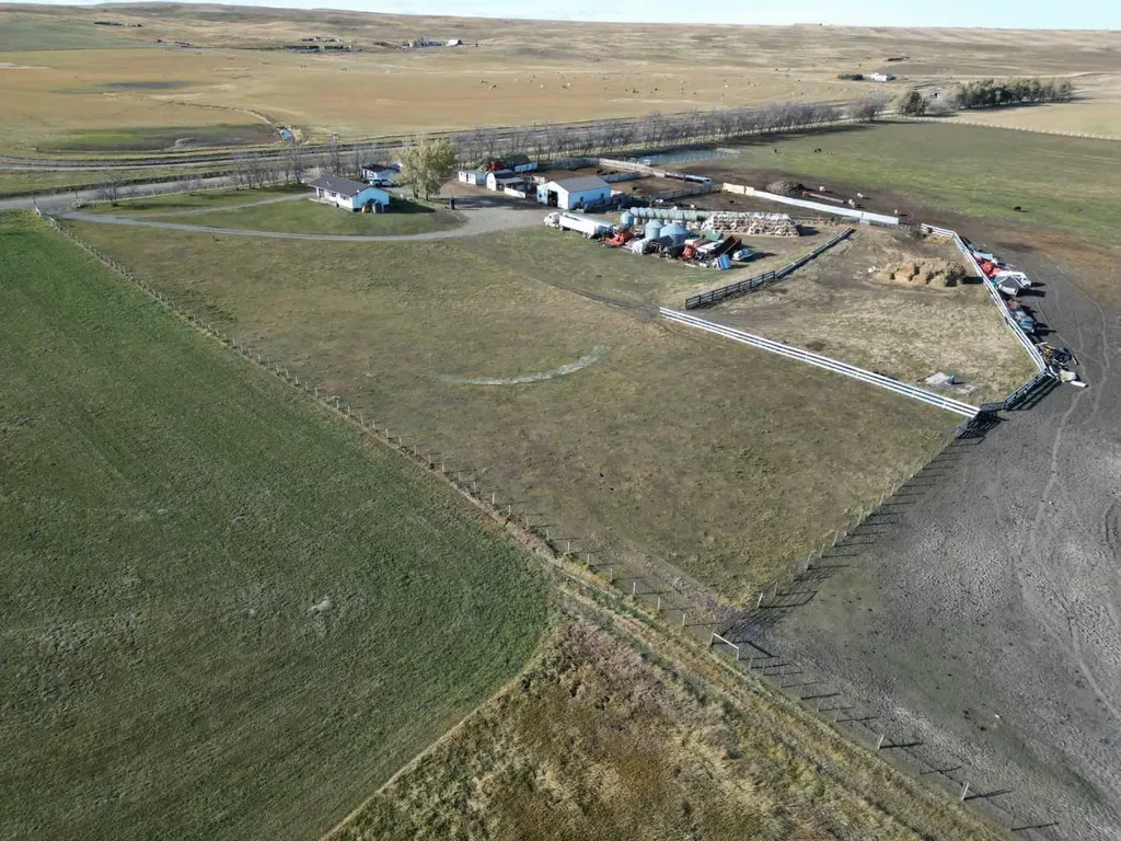 275083 Twp Road 41 Hill Spring AB T0K 1E0