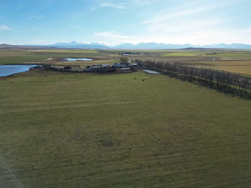 275083 Twp Road 41 Hill Spring AB T0K 1E0