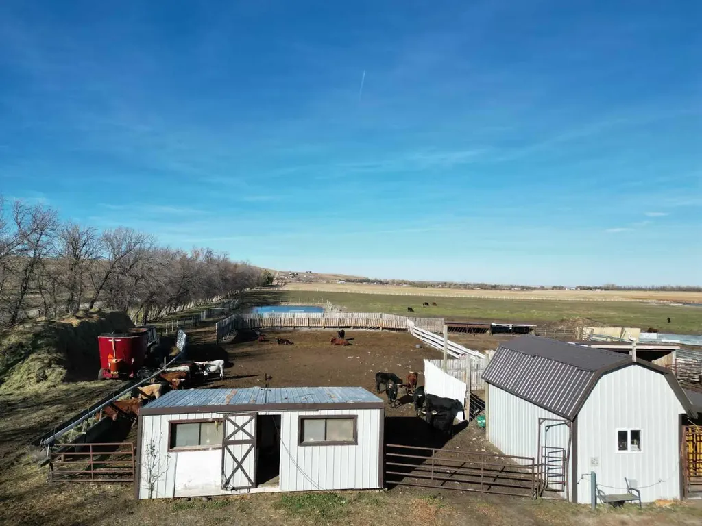 275083 Twp Road 41 Hill Spring AB T0K 1E0