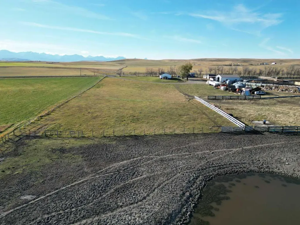 275083 Twp Road 41 Hill Spring AB T0K 1E0