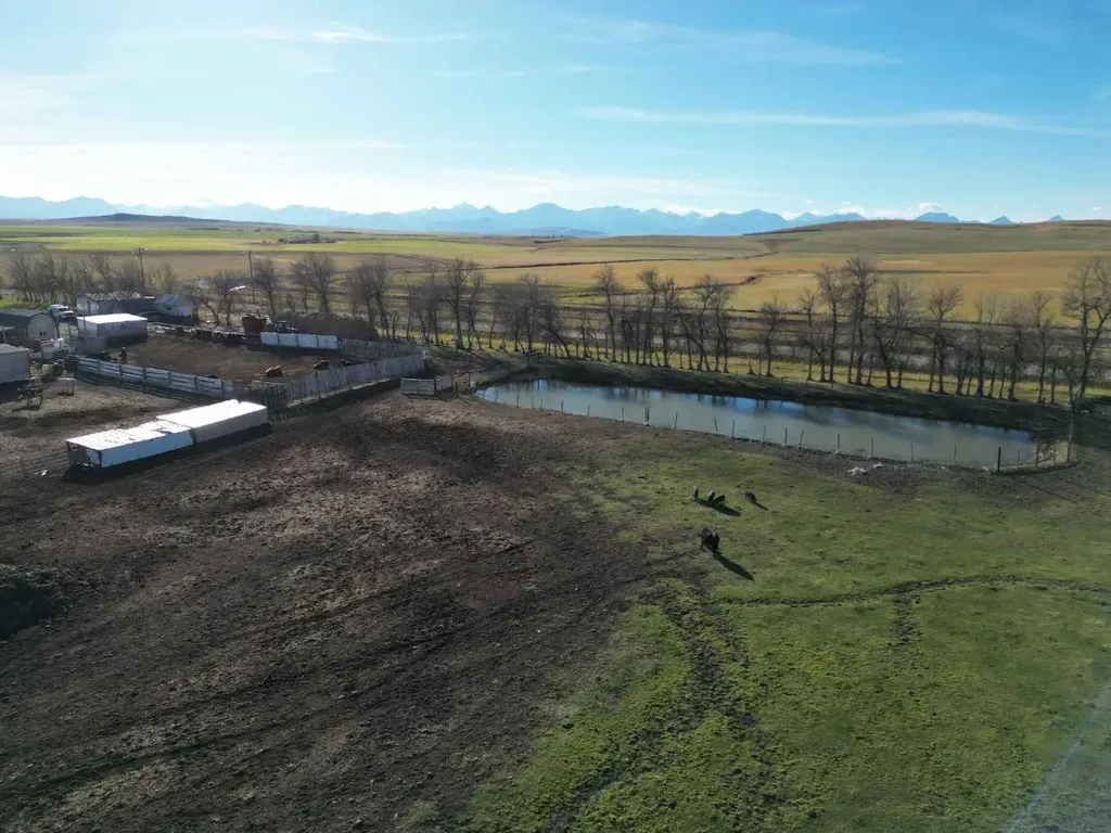 275083 Twp Road 41 Hill Spring AB T0K 1E0