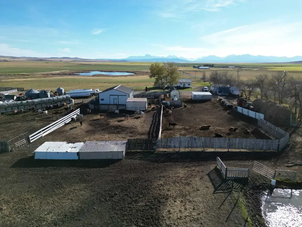 275083 Twp Road 41 Hill Spring AB T0K 1E0