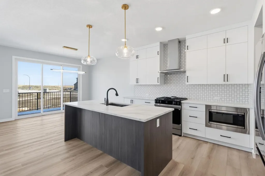 132 Lewiston Drive NE Calgary AB T3P 2H9