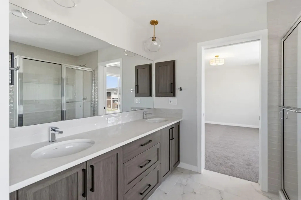 132 Lewiston Drive NE Calgary AB T3P 2H9