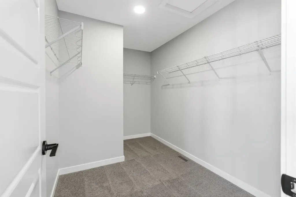 132 Lewiston Drive NE Calgary AB T3P 2H9