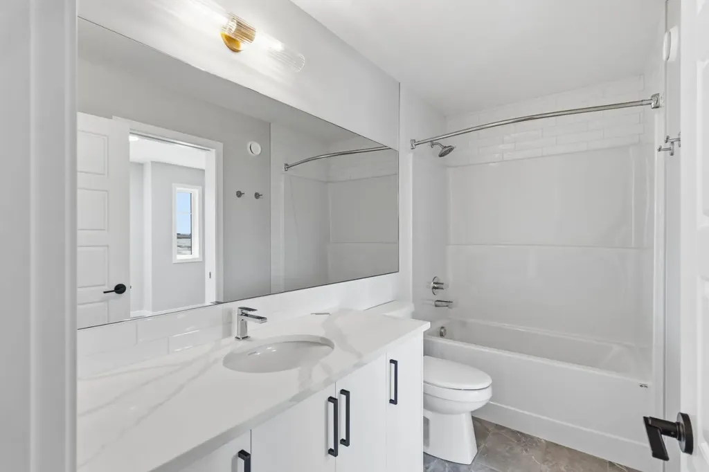 132 Lewiston Drive NE Calgary AB T3P 2H9