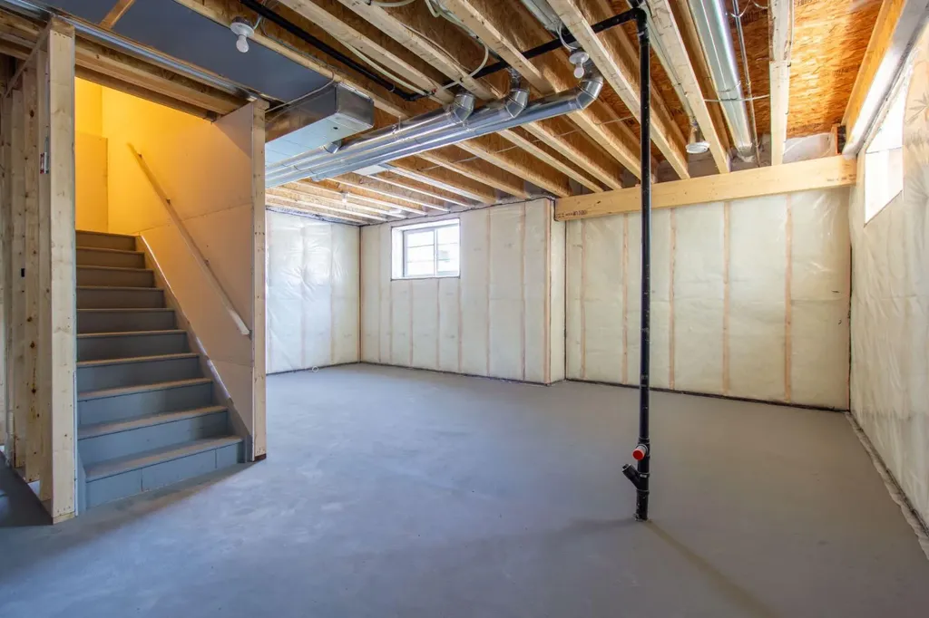 132 Lewiston Drive NE Calgary AB T3P 2H9