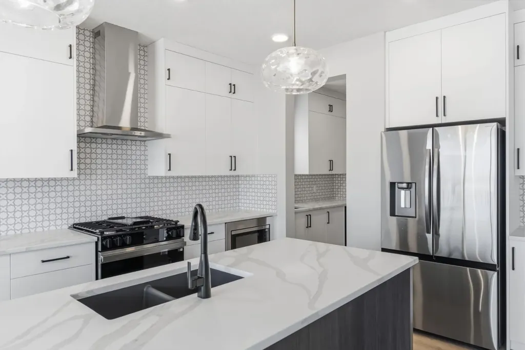 132 Lewiston Drive NE Calgary AB T3P 2H9