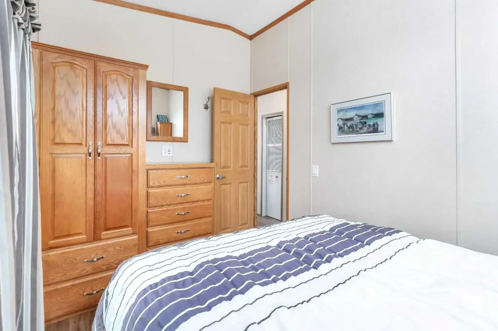 12040 Township Road 422 Rural Ponoka County AB T0C 2J0