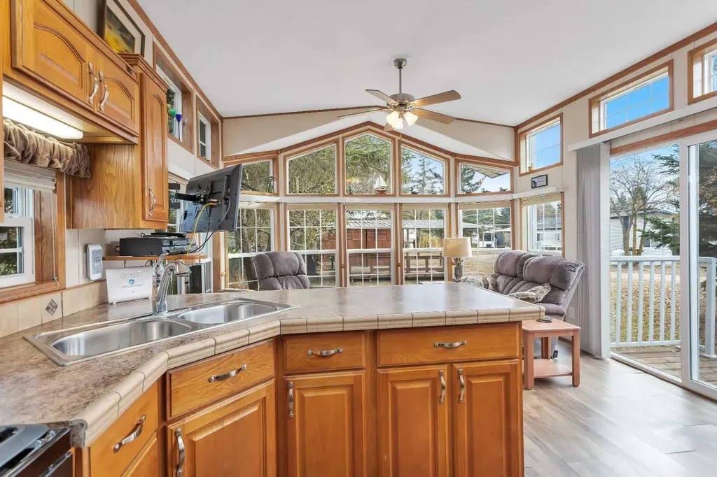 12040 Township Road 422 Rural Ponoka County AB T0C 2J0