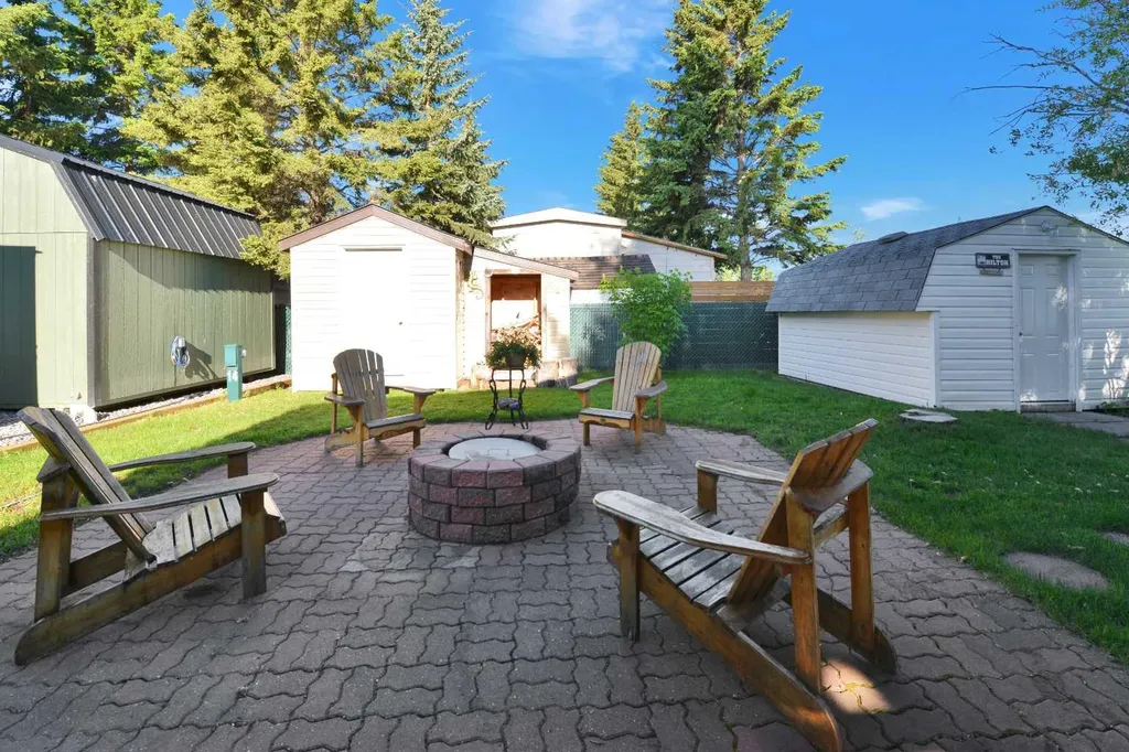 12040 Township Road 422 Rural Ponoka County AB T0C 2J0