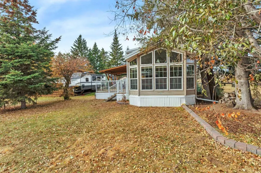 12040 Township Road 422 Rural Ponoka County AB T0C 2J0