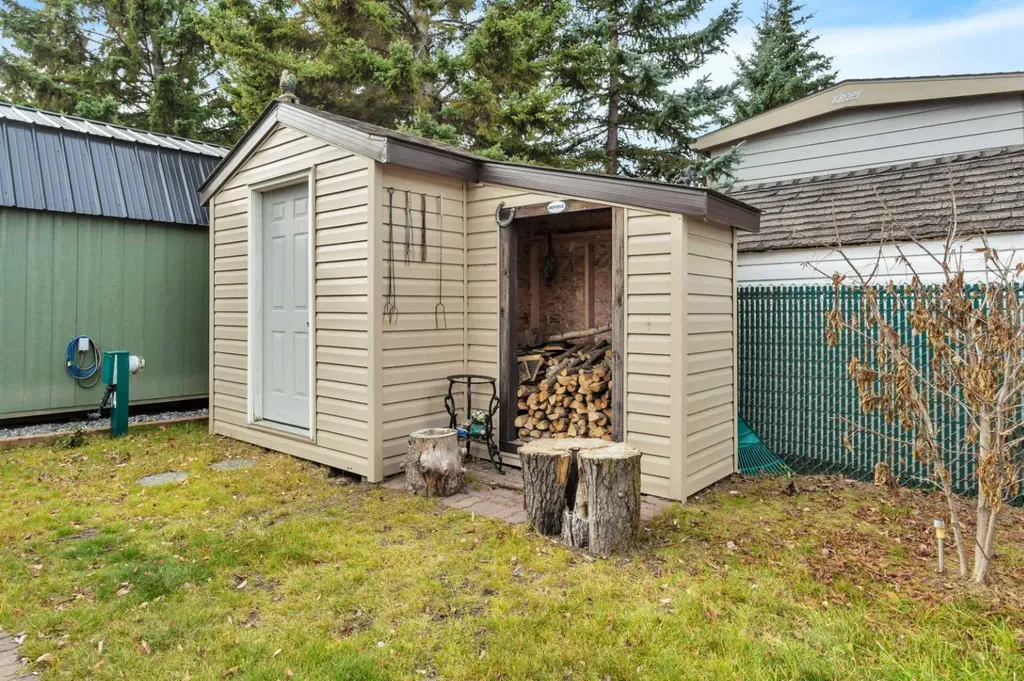 12040 Township Road 422 Rural Ponoka County AB T0C 2J0