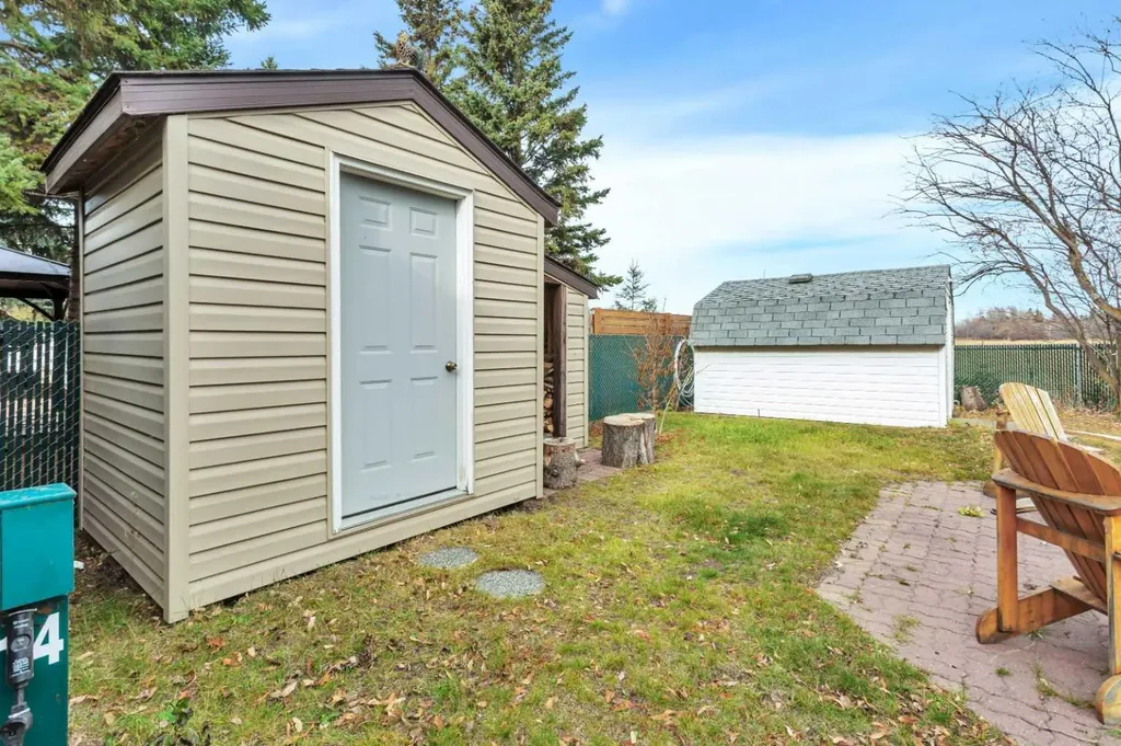 12040 Township Road 422 Rural Ponoka County AB T0C 2J0