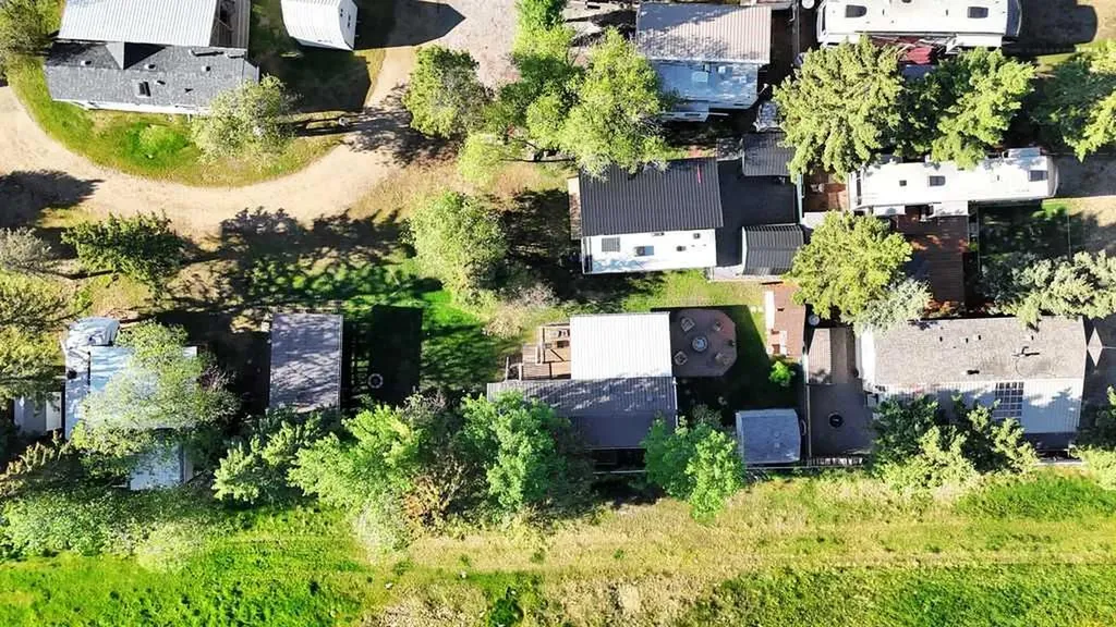 12040 Township Road 422 Rural Ponoka County AB T0C 2J0