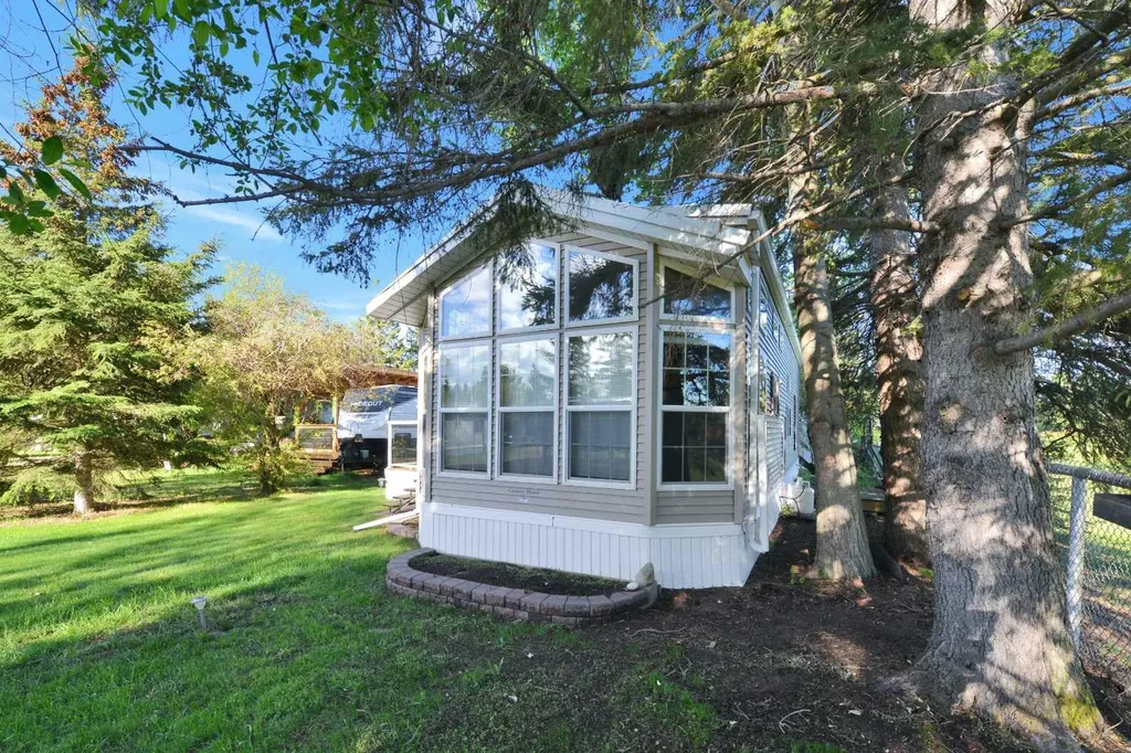 12040 Township Road 422 Rural Ponoka County AB T0C 2J0
