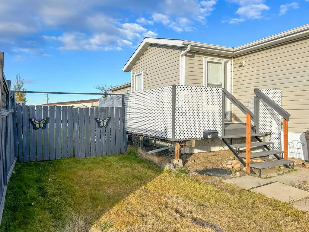 4802 54 Avenue Camrose AB T4V 3A5