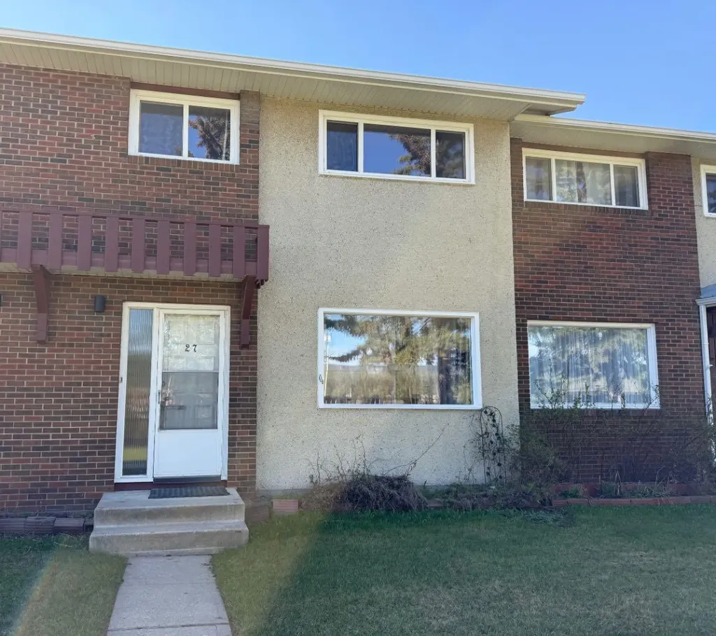 441 Switzer Drive Hinton AB T7V 1Z7