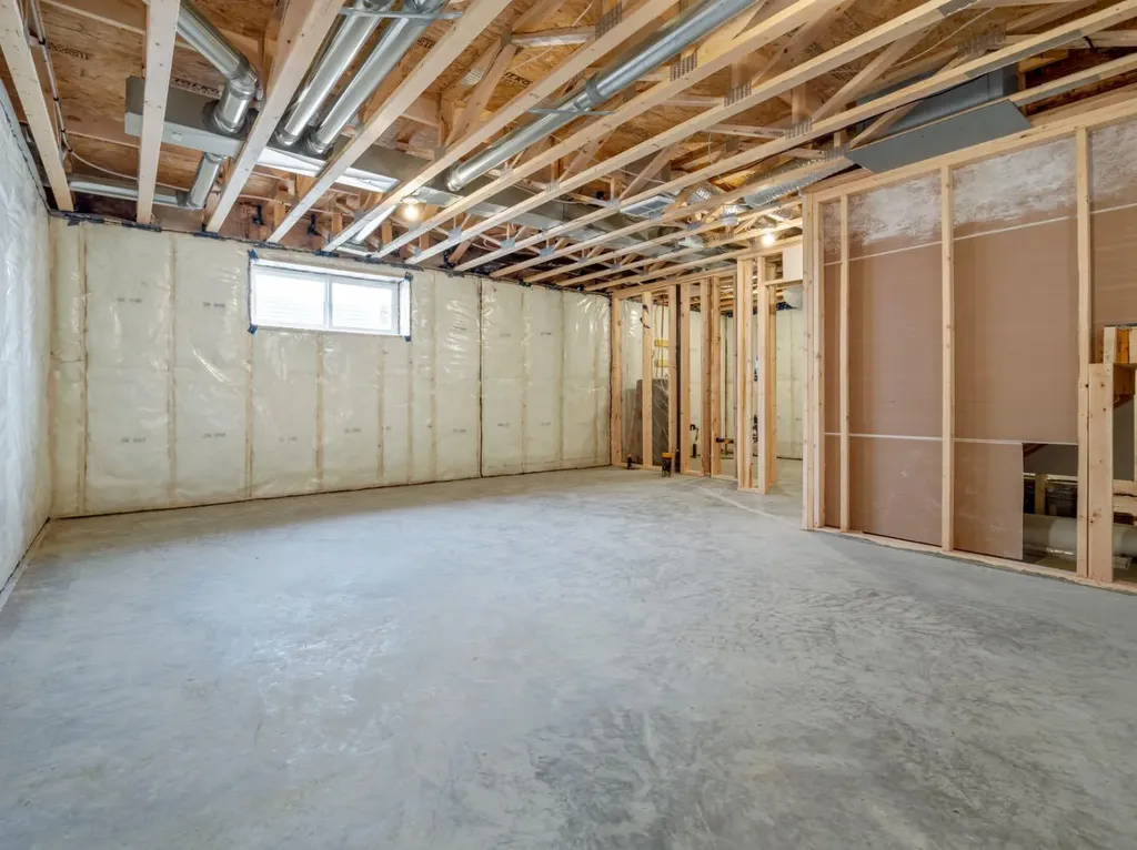 4324 25 Avenue S Lethbridge AB T1K8K2