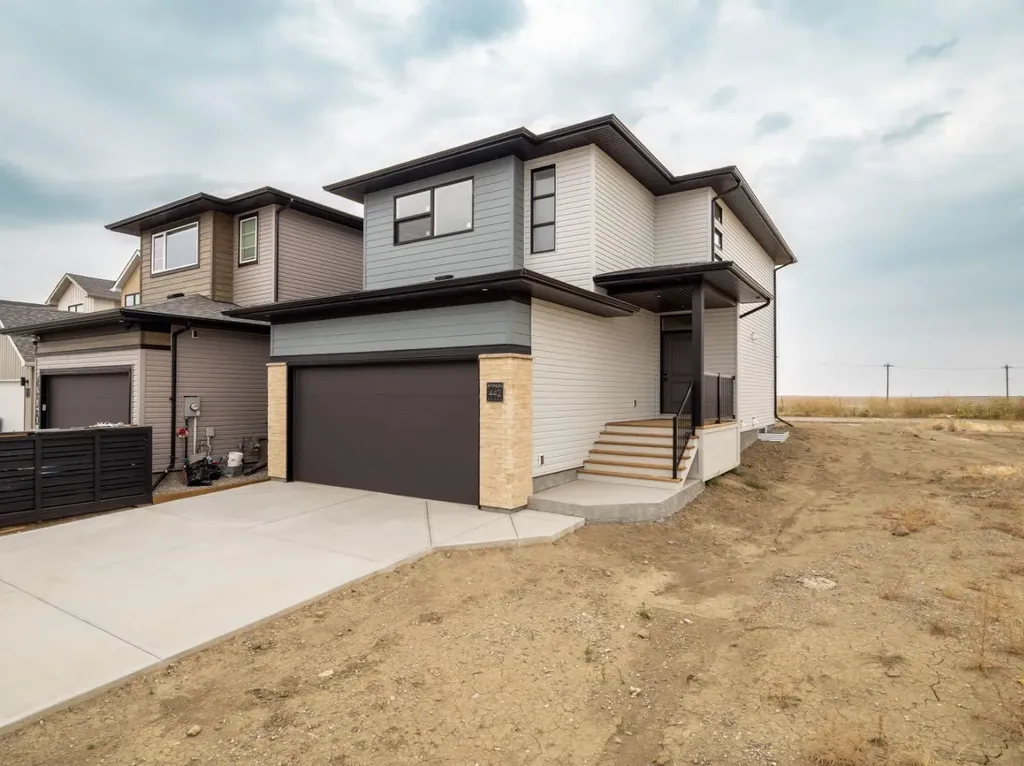 4324 25 Avenue S Lethbridge AB T1K8K2