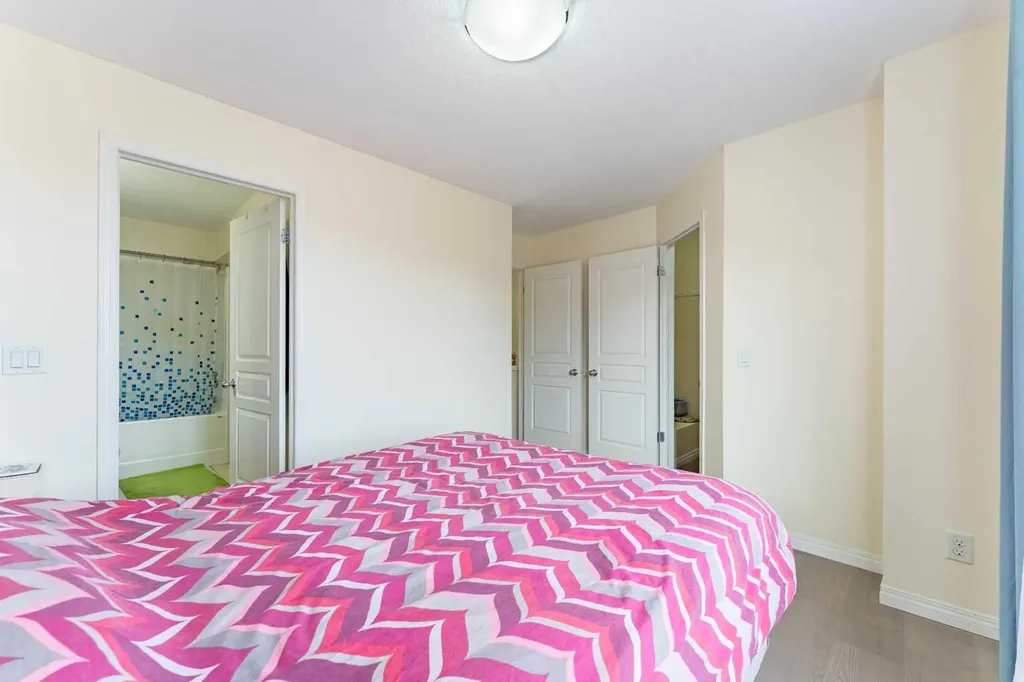 37 Auburn Bay Link SE Calgary AB T3M 0Y5