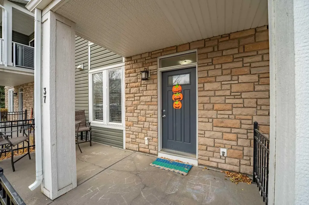 37 Auburn Bay Link SE Calgary AB T3M 0Y5